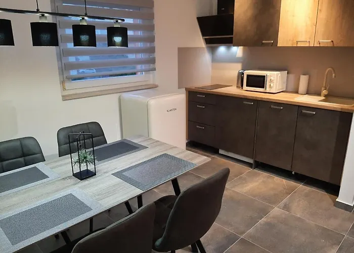 Qr For Family, Couples, And Friends In Rijeka